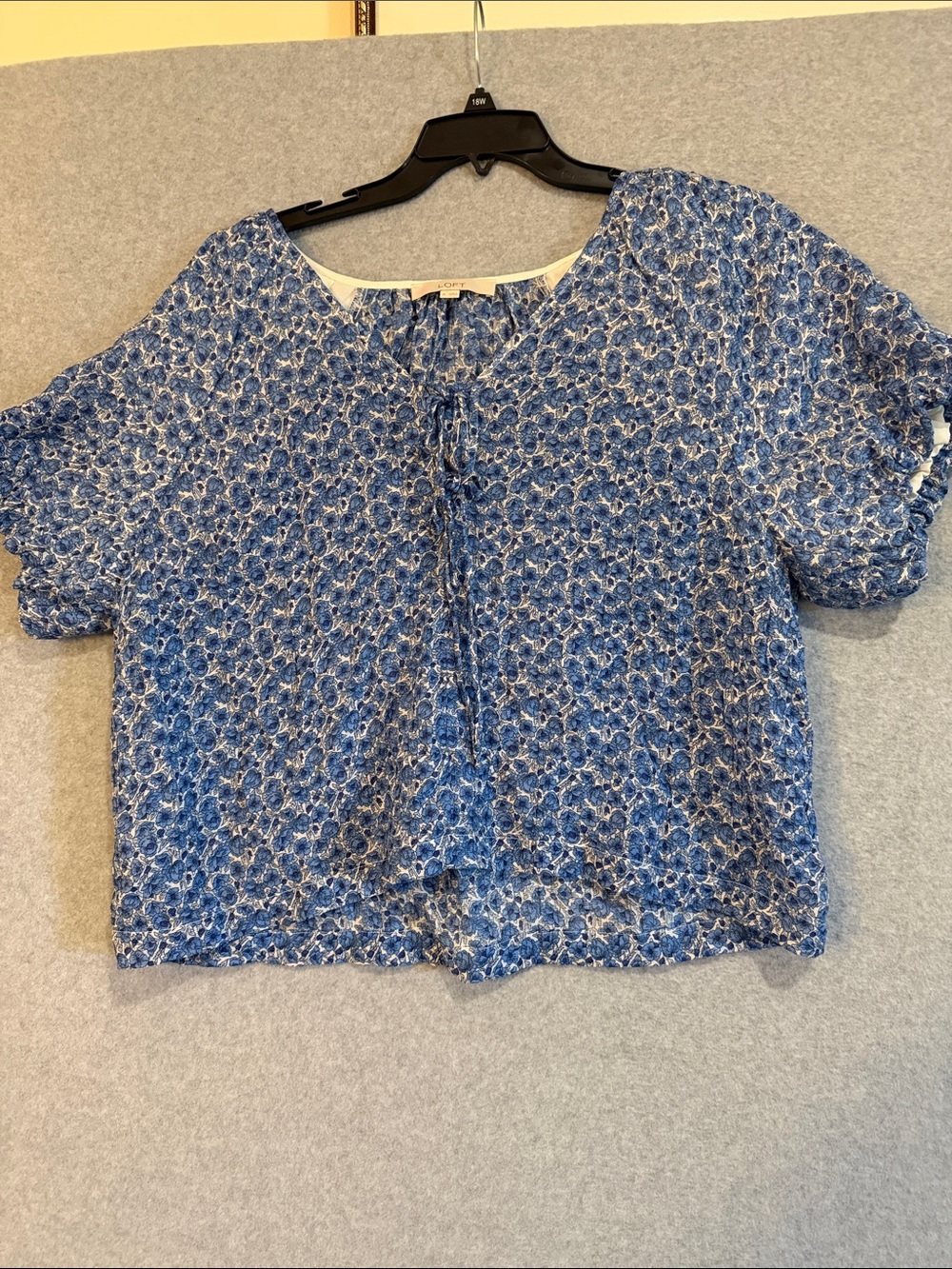 LOFT Blue Floral Tie-Front Short Sleeve Blouse